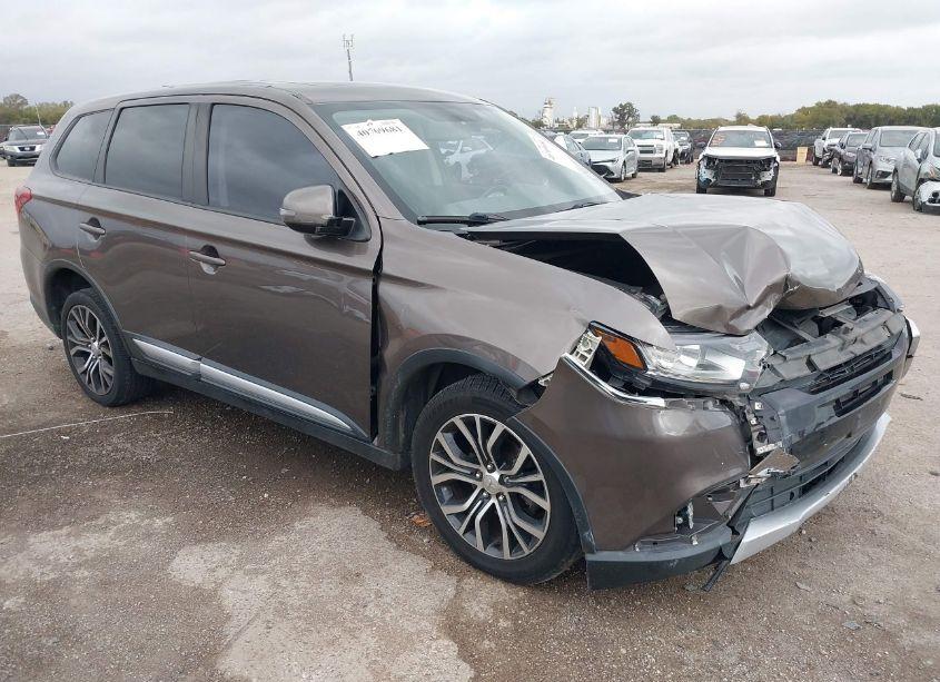2018 Mitsubishi Outlander SE (VIN JA4AD3A36JZ021011) main photo