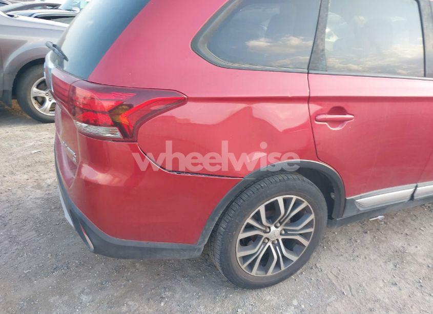 Photo 18 of 2018 Mitsubishi Outlander SE (VIN JA4AD3A36JZ039573)