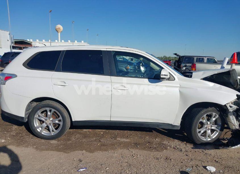 Photo 13 of 2014 Mitsubishi Outlander SE (VIN JA4AD3A37EZ004868)