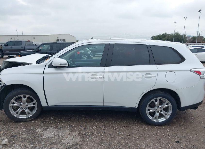 Photo 14 of 2014 Mitsubishi Outlander SE (VIN JA4AD3A37EZ004868)