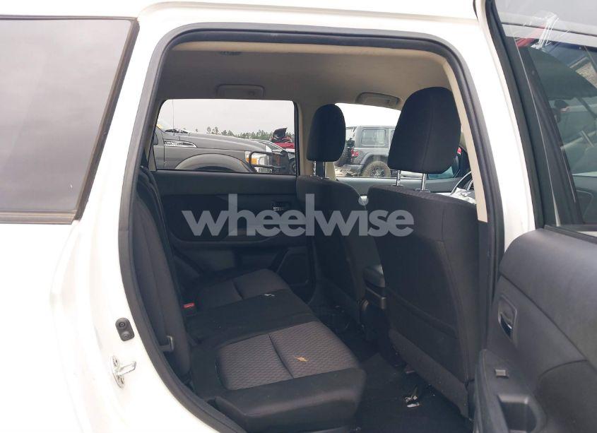 Photo 8 of 2014 Mitsubishi Outlander SE (VIN JA4AD3A37EZ004868)