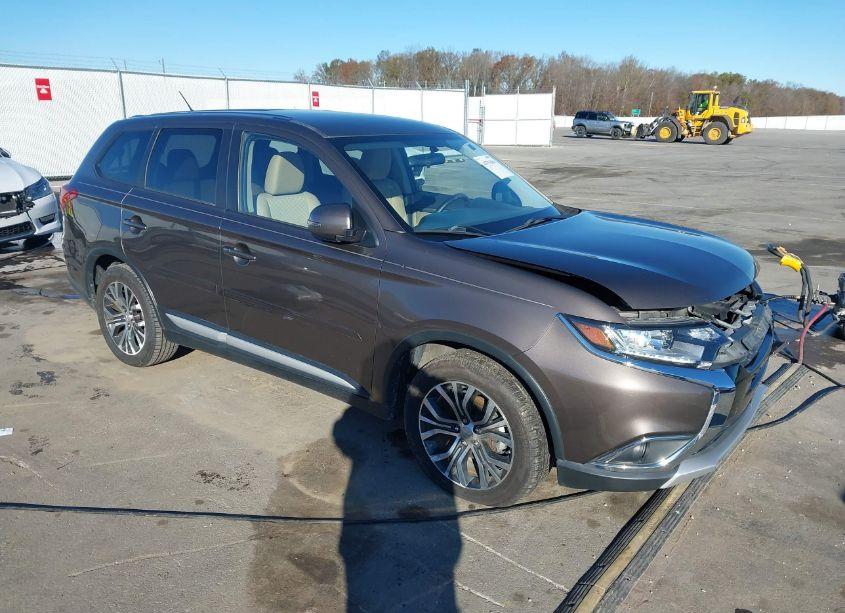 2016 Mitsubishi Outlander SE/SEL (VIN JA4AD3A37GZ006123) main photo