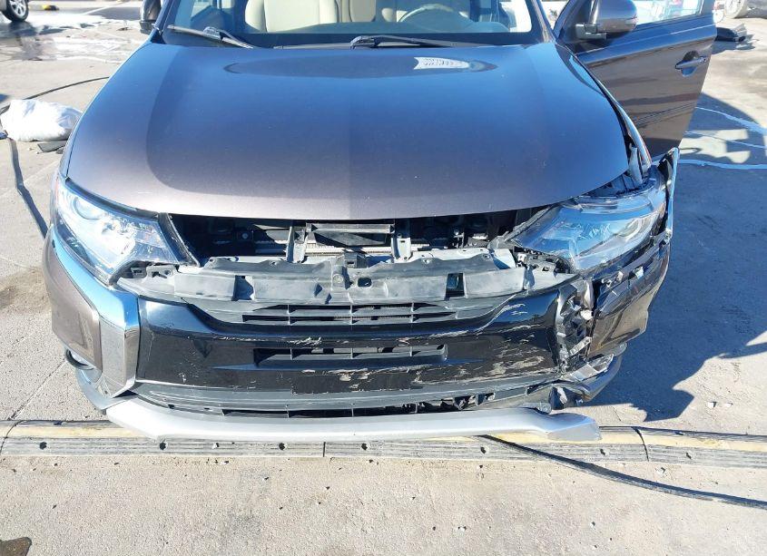 Photo 6 of 2016 Mitsubishi Outlander SE/SEL (VIN JA4AD3A37GZ006123)