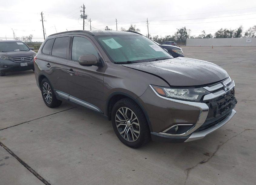2016 Mitsubishi Outlander SEL (VIN JA4AD3A37GZ047917) main photo