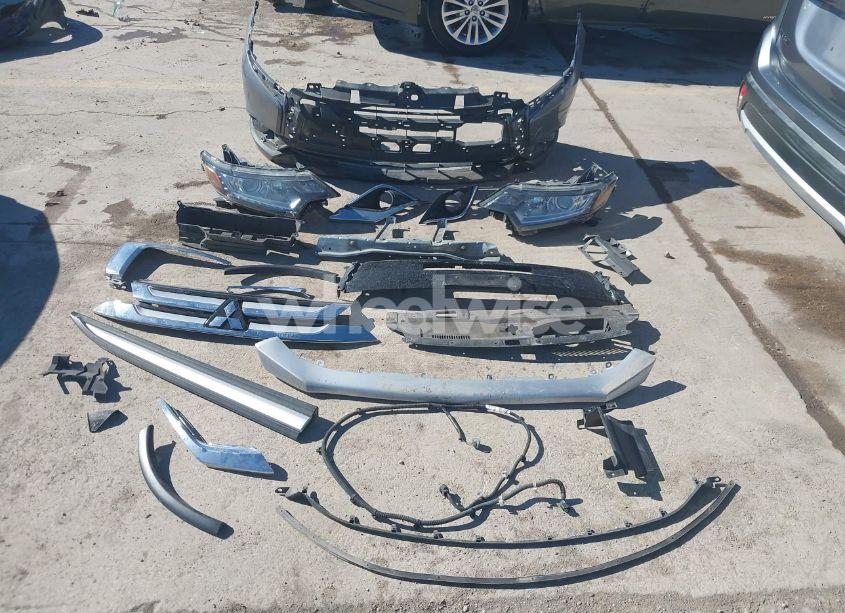 Photo 12 of 2017 Mitsubishi Outlander SE/SEL (VIN JA4AD3A37HZ014143)