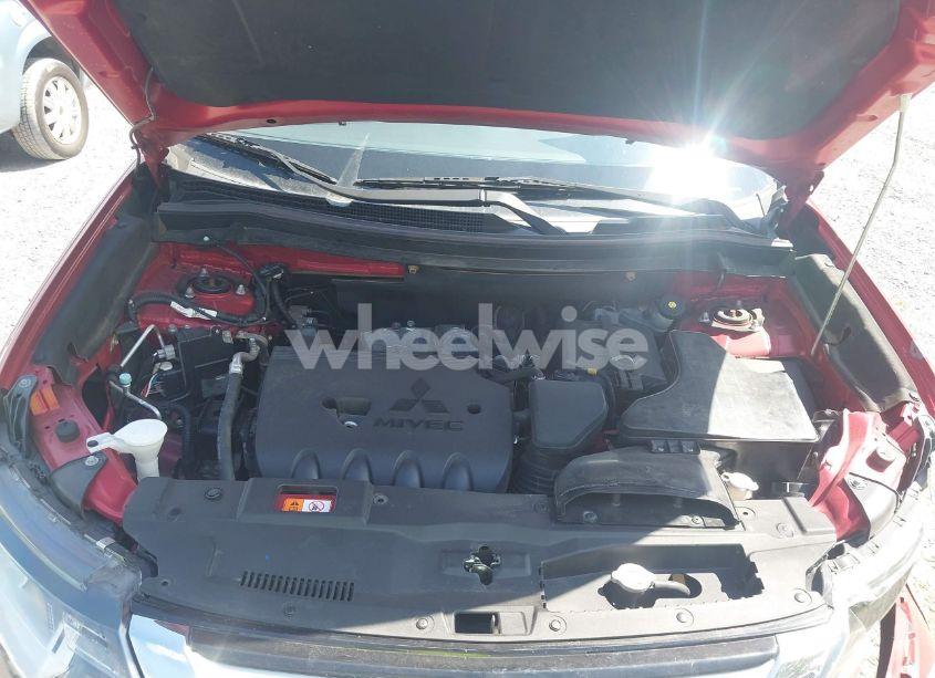 Photo 10 of 2017 Mitsubishi Outlander SE (VIN JA4AD3A37HZ067439)