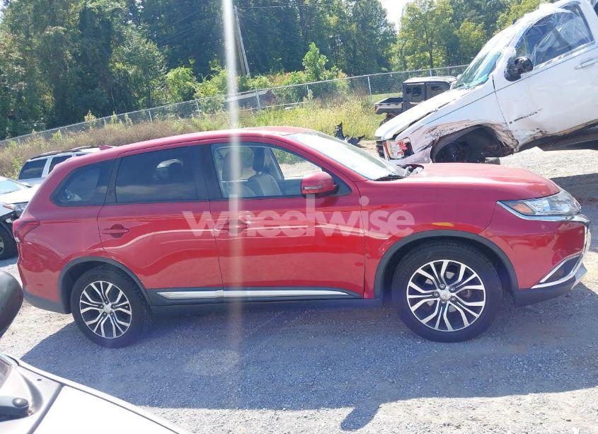 Photo 14 of 2017 Mitsubishi Outlander SE (VIN JA4AD3A37HZ067439)