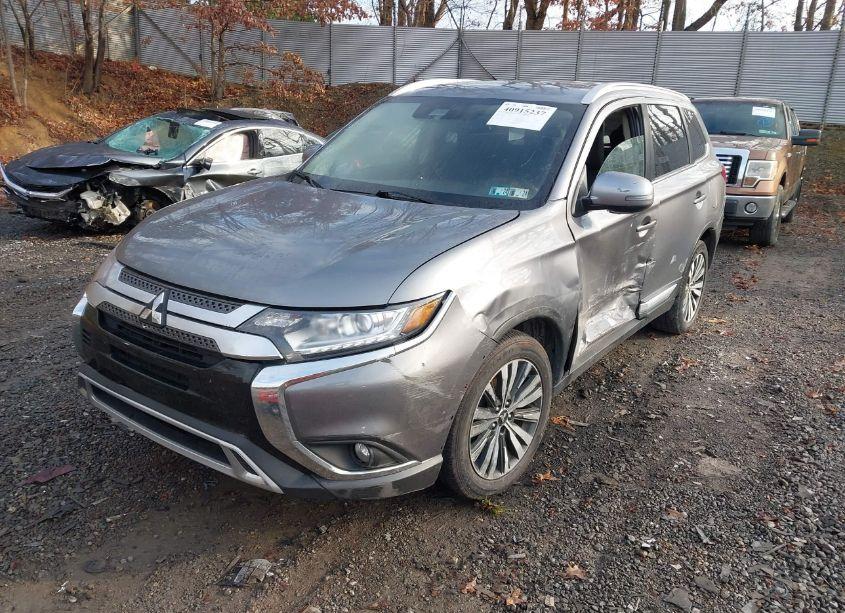 Photo 2 of 2020 Mitsubishi Outlander SEL 2.4 (VIN JA4AD3A37LJ001688)