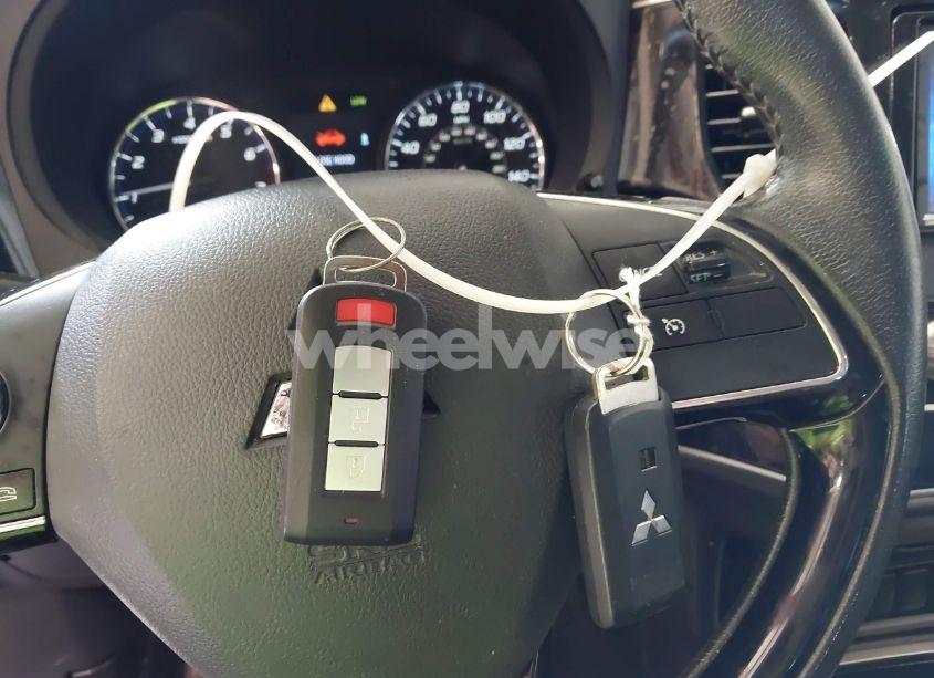 Photo 11 of 2020 Mitsubishi Outlander SE 2.4 (VIN JA4AD3A37LZ024101)