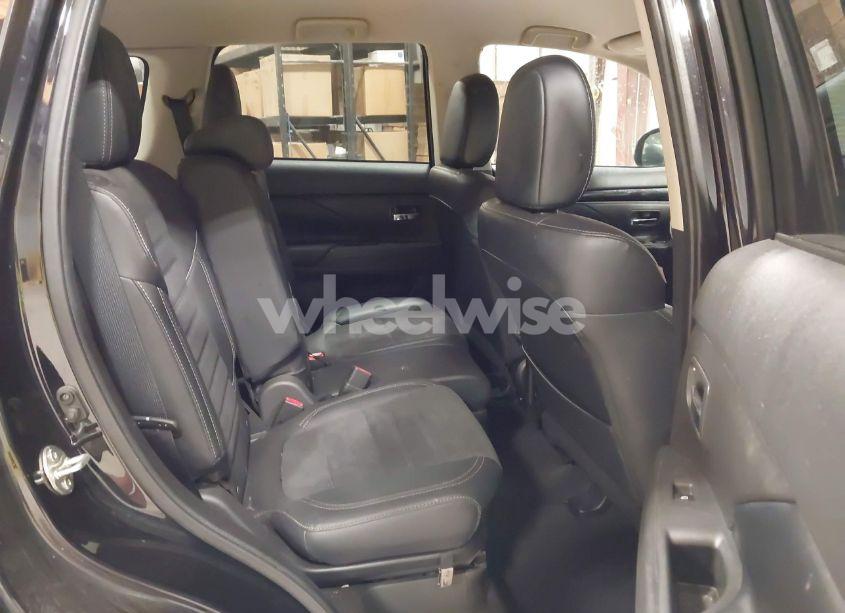 Photo 8 of 2020 Mitsubishi Outlander SE 2.4 (VIN JA4AD3A37LZ024101)