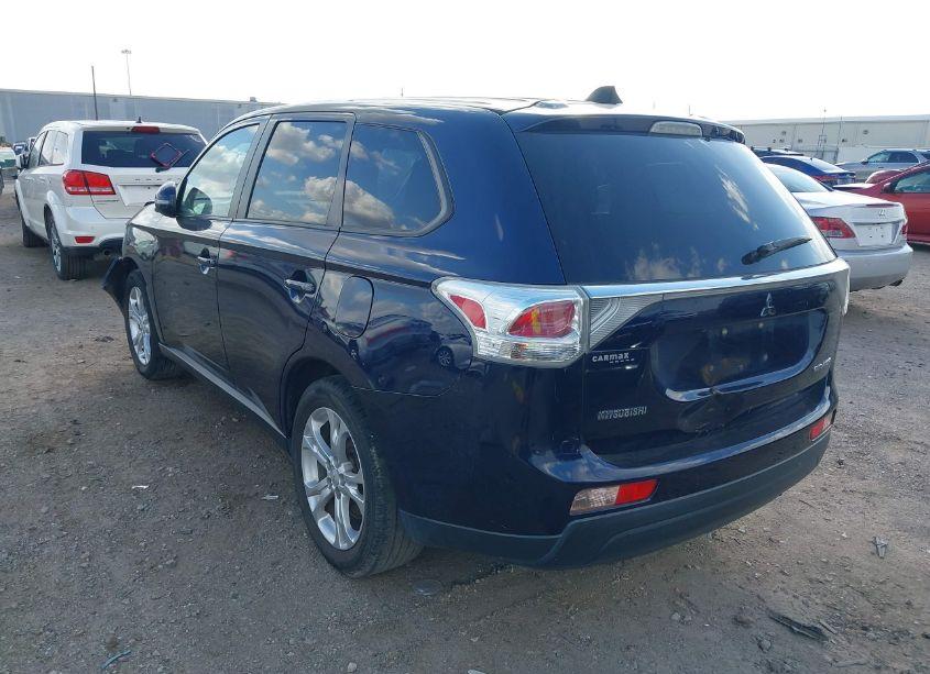 Photo 3 of 2014 Mitsubishi Outlander SE (VIN JA4AD3A38EZ006905)