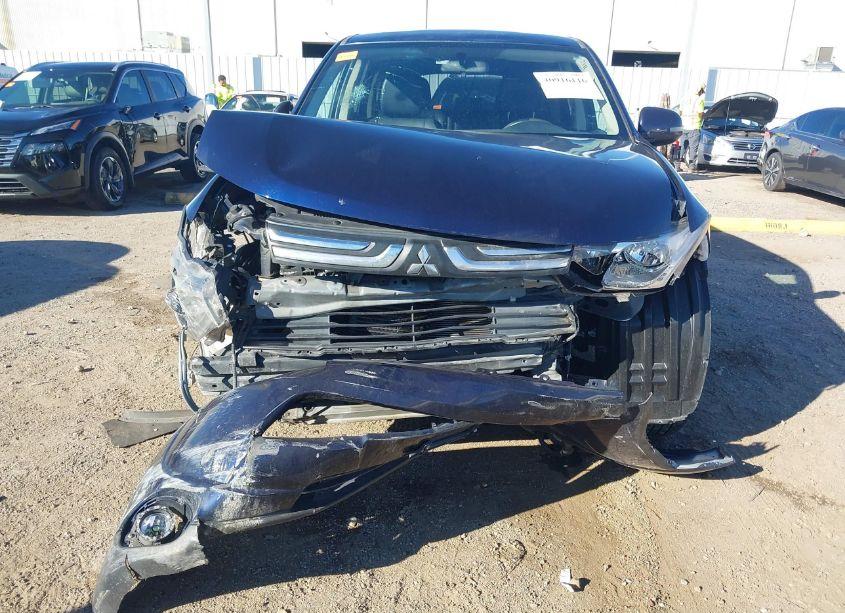 Photo 6 of 2014 Mitsubishi Outlander SE (VIN JA4AD3A38EZ006905)