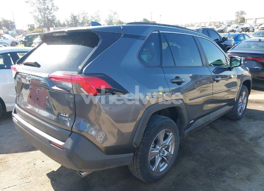 Photo 4 of 2022 Toyota Rav4 HYBRID XLE (VIN JA4AD3A38GZ******)