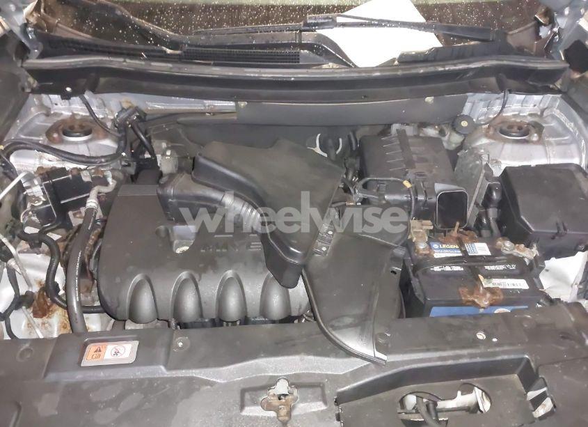 Photo 10 of 2016 Mitsubishi Outlander SE (VIN JA4AD3A38GZ003649)