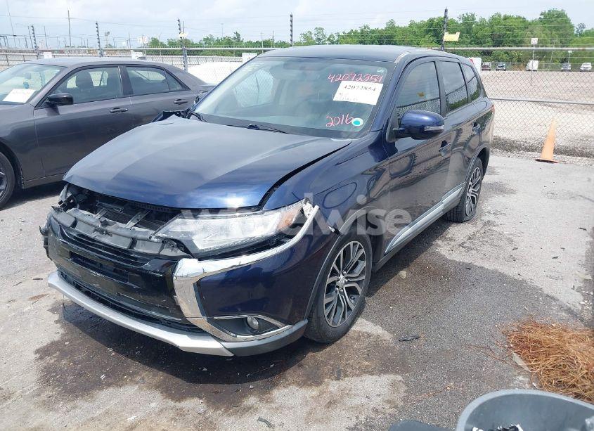 Photo 2 of 2016 Mitsubishi Outlander SE/SEL (VIN JA4AD3A38GZ008897)