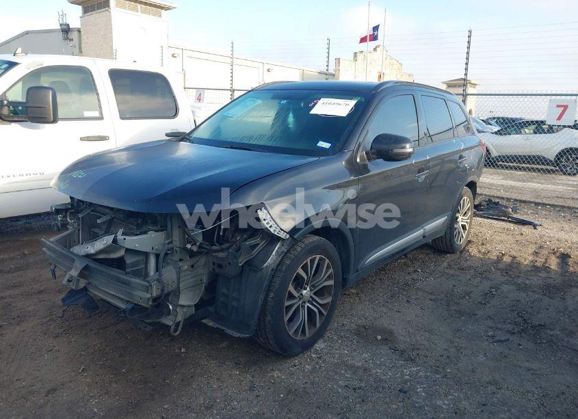 Photo 2 of 2016 Mitsubishi Outlander SEL (VIN JA4AD3A38GZ022377)