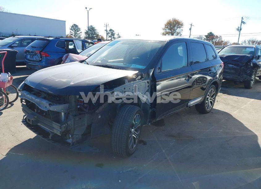 Photo 2 of 2016 Mitsubishi Outlander SE (VIN JA4AD3A38GZ063575)