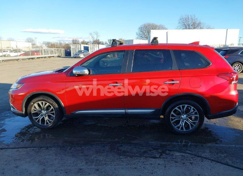 Photo 14 of 2018 Mitsubishi Outlander SE (VIN JA4AD3A38JZ011175)