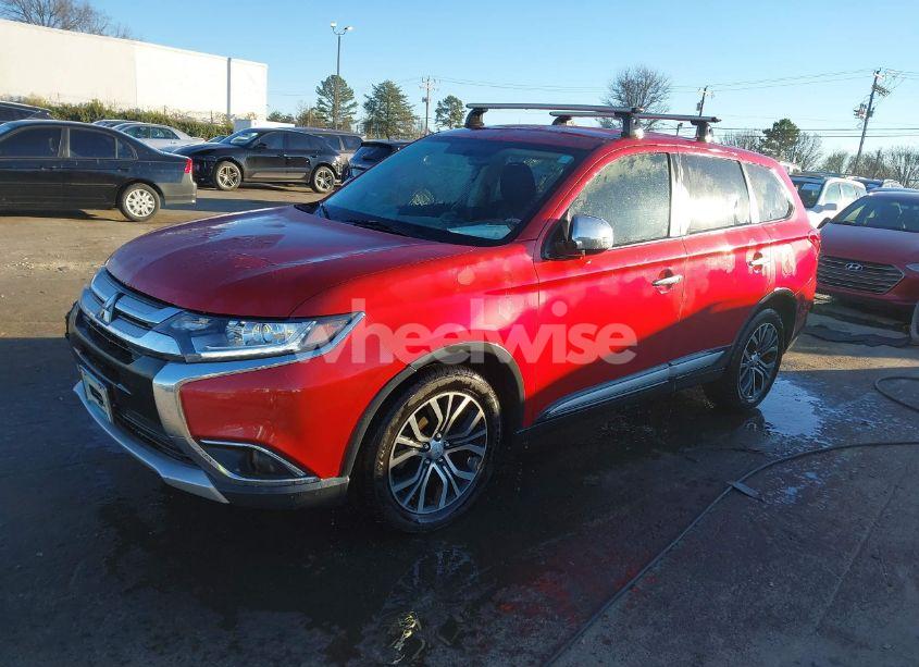 Photo 2 of 2018 Mitsubishi Outlander SE (VIN JA4AD3A38JZ011175)