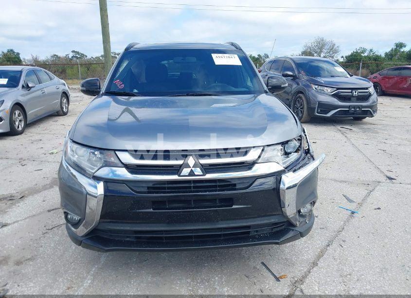 Photo 12 of 2018 Mitsubishi Outlander LE (VIN JA4AD3A38JZ020054)