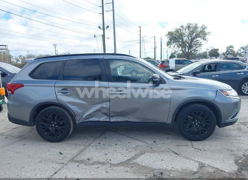 Photo 13 of 2018 Mitsubishi Outlander LE (VIN JA4AD3A38JZ020054)