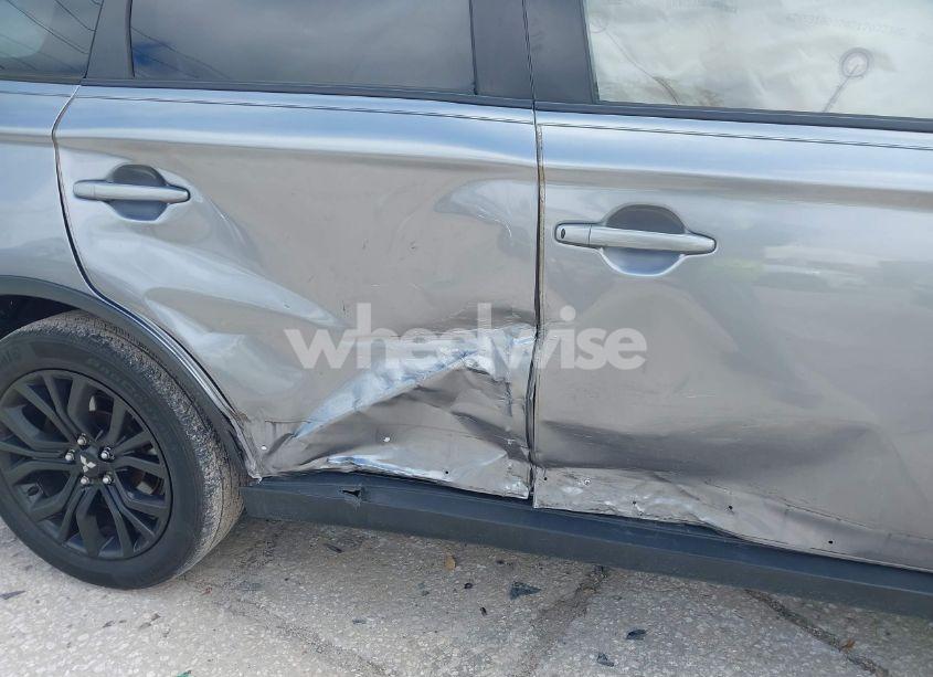 Photo 6 of 2018 Mitsubishi Outlander LE (VIN JA4AD3A38JZ020054)