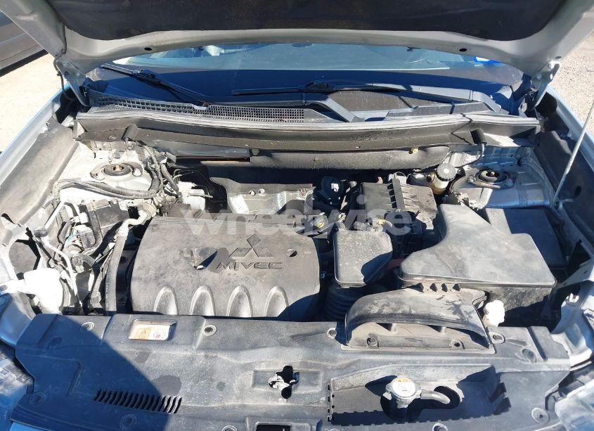 Photo 10 of 2019 Mitsubishi Outlander SEL (VIN JA4AD3A38KZ018807)