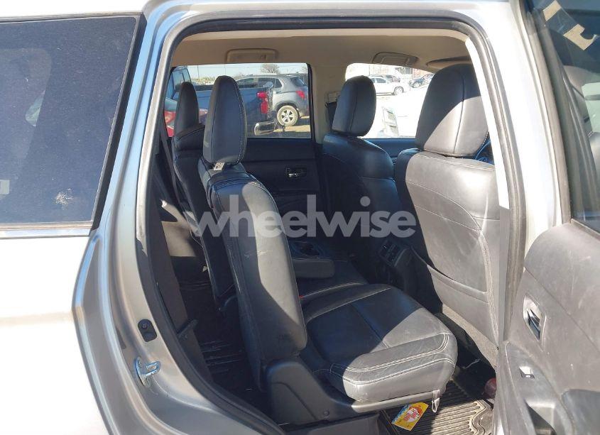 Photo 8 of 2019 Mitsubishi Outlander SEL (VIN JA4AD3A38KZ018807)