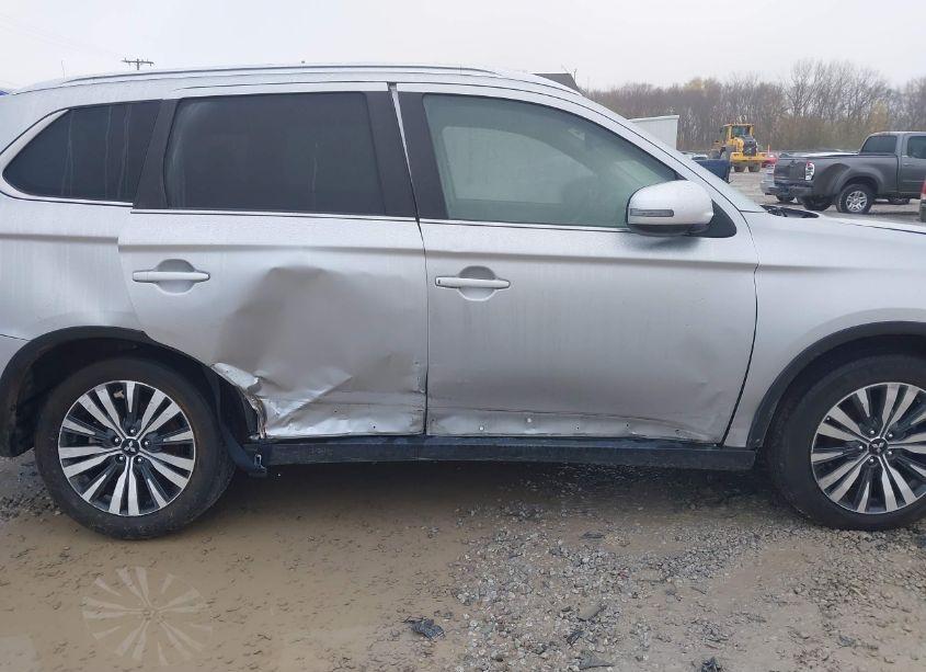 Photo 13 of 2020 Mitsubishi Outlander LE 2.4/SE 2.4/SEL 2.4/SP 2.4 (VIN JA4AD3A38LJ000324)