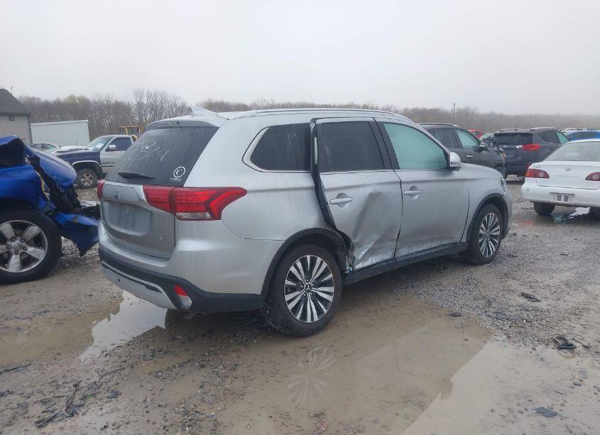 Photo 4 of 2020 Mitsubishi Outlander LE 2.4/SE 2.4/SEL 2.4/SP 2.4 (VIN JA4AD3A38LJ000324)