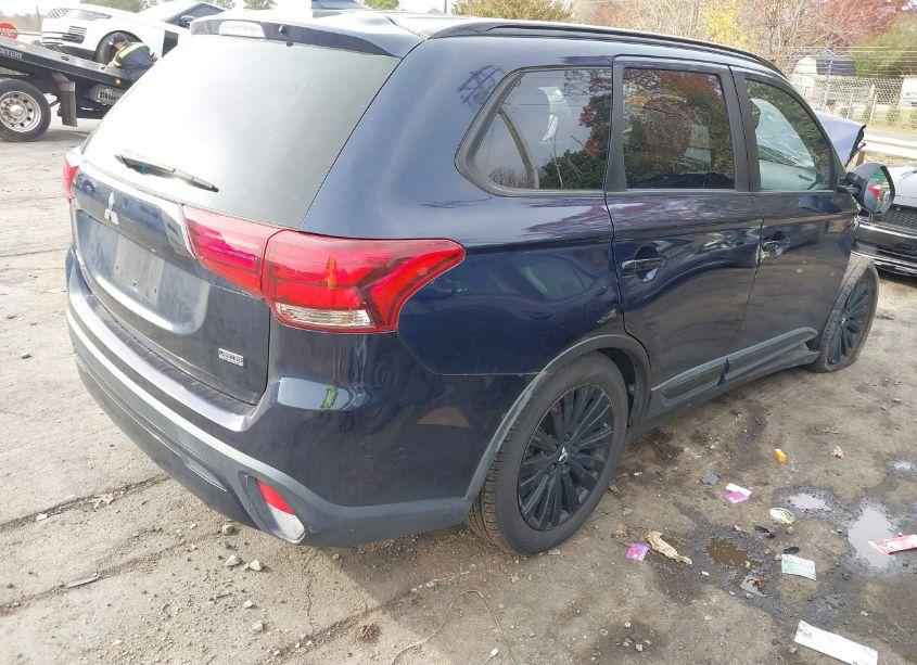 Photo 4 of 2020 Mitsubishi Outlander LE 2.4 (VIN JA4AD3A38LZ003127)