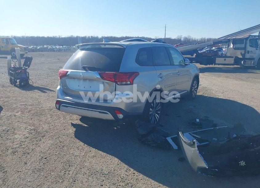 Photo 4 of 2020 Mitsubishi Outlander LE 2.4/SE 2.4/SEL 2.4/SP 2.4 (VIN JA4AD3A38LZ003158)