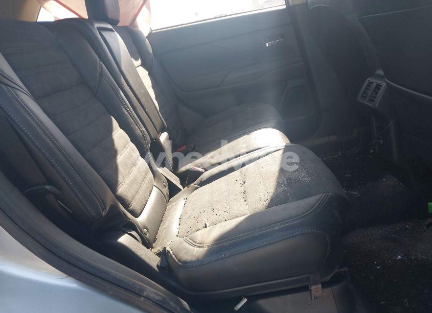 Photo 8 of 2020 Mitsubishi Outlander LE 2.4/SE 2.4/SEL 2.4/SP 2.4 (VIN JA4AD3A38LZ003158)