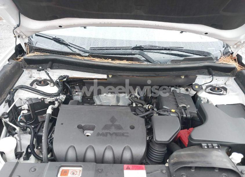 Photo 10 of 2020 Mitsubishi Outlander SE 2.4 (VIN JA4AD3A38LZ045054)