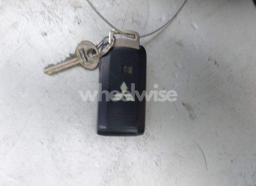 Photo 11 of 2016 Mitsubishi Outlander SE/SEL (VIN JA4AD3A39GZ010562)