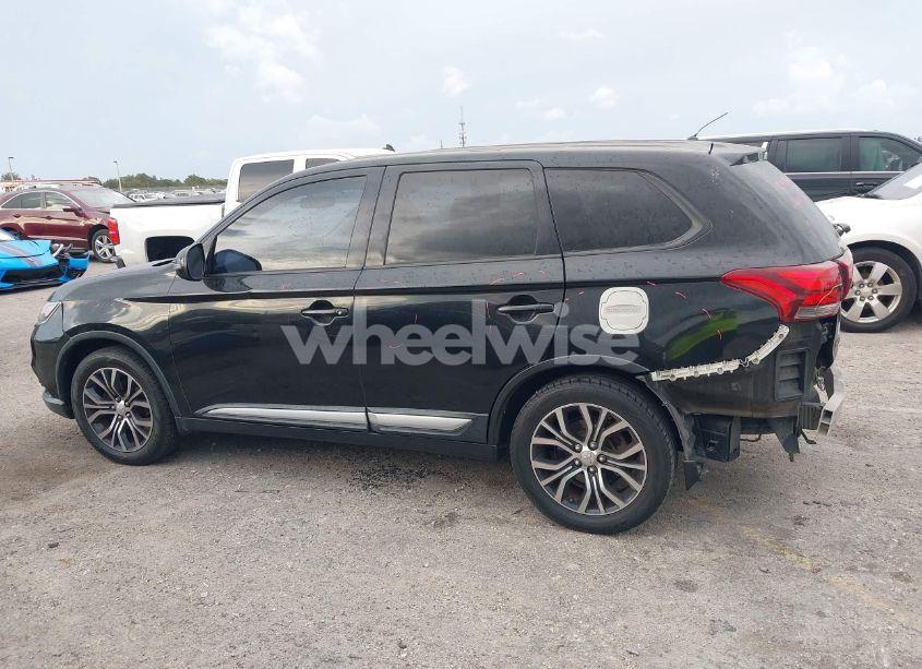 Photo 14 of 2016 Mitsubishi Outlander SE/SEL (VIN JA4AD3A39GZ010562)