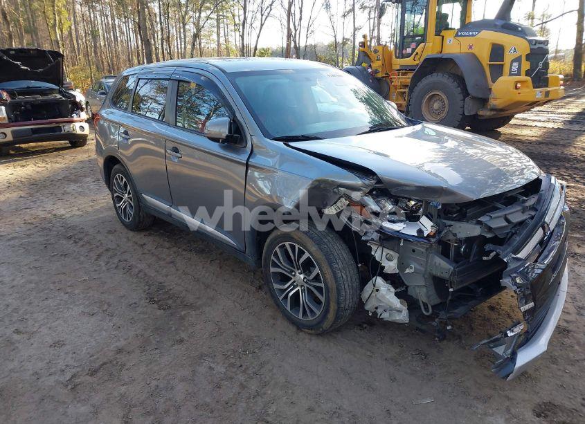 2016 Mitsubishi Outlander SE (VIN JA4AD3A39GZ020587) main photo