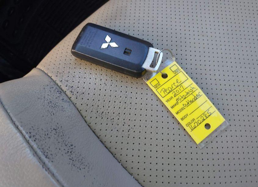 Photo 11 of 2017 Mitsubishi Outlander SEL (VIN JA4AD3A39HZ016251)