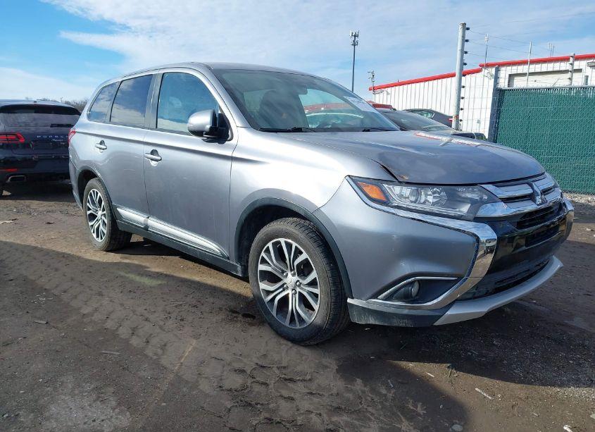 2017 Mitsubishi Outlander SE (VIN JA4AD3A39HZ022132) main photo