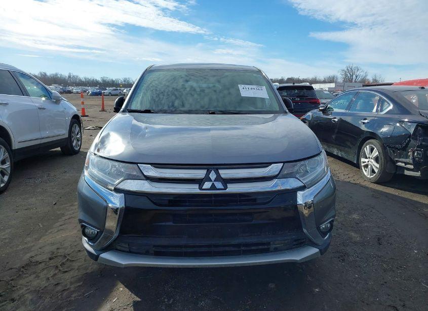 Photo 12 of 2017 Mitsubishi Outlander SE (VIN JA4AD3A39HZ022132)