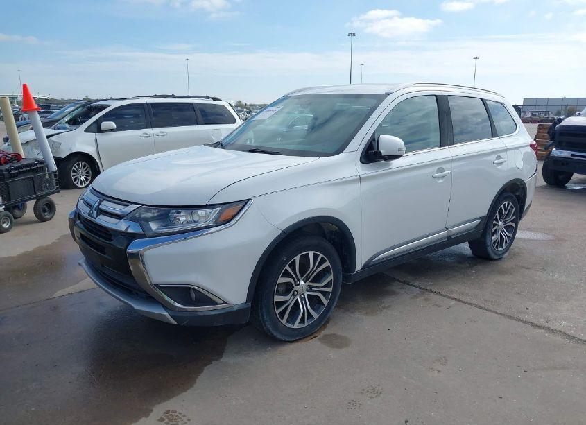 Photo 2 of 2017 Mitsubishi Outlander SEL (VIN JA4AD3A39HZ058905)