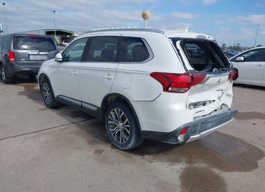 Photo 3 of 2017 Mitsubishi Outlander SEL (VIN JA4AD3A39HZ058905)