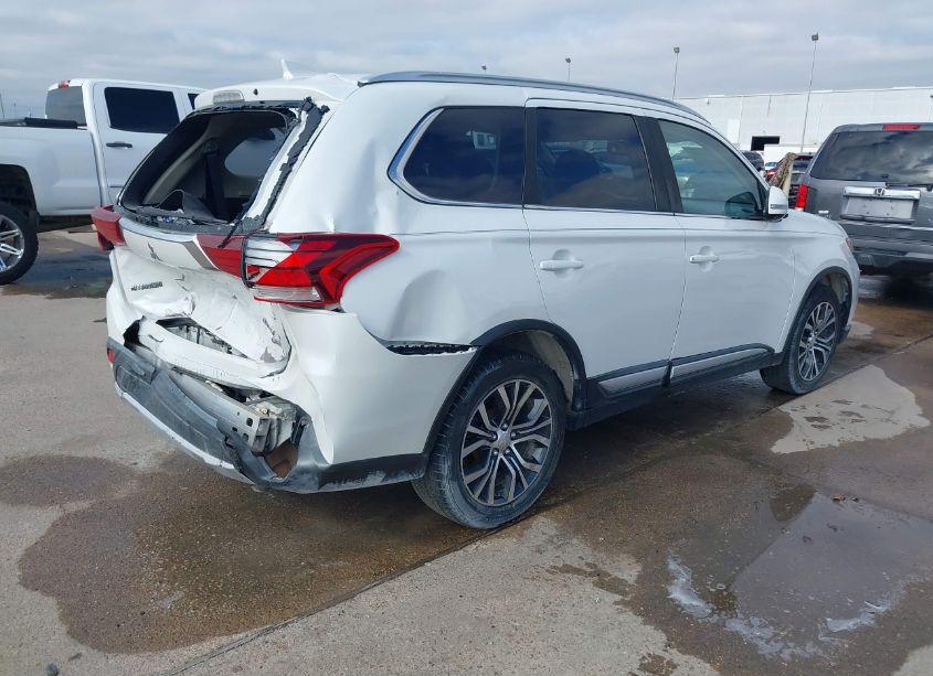 Photo 4 of 2017 Mitsubishi Outlander SEL (VIN JA4AD3A39HZ058905)