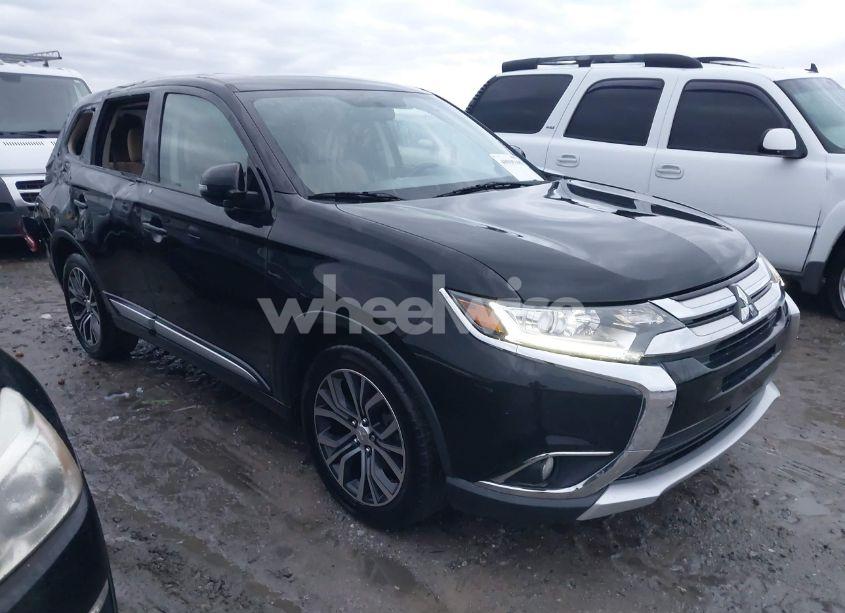 2018 Mitsubishi Outlander SE (VIN JA4AD3A39JZ003201) main photo