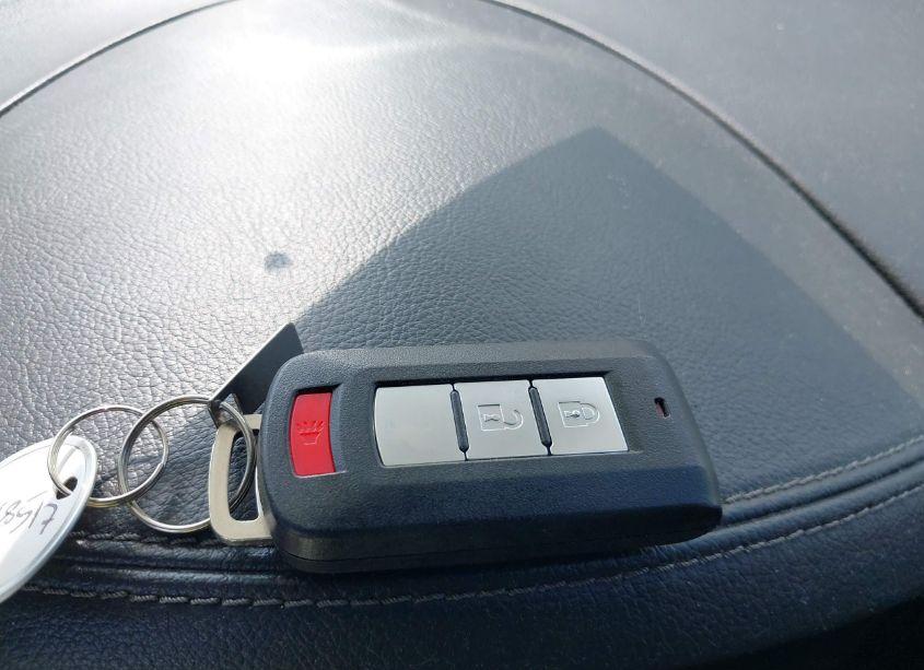 Photo 11 of 2018 Mitsubishi Outlander SE (VIN JA4AD3A39JZ009452)
