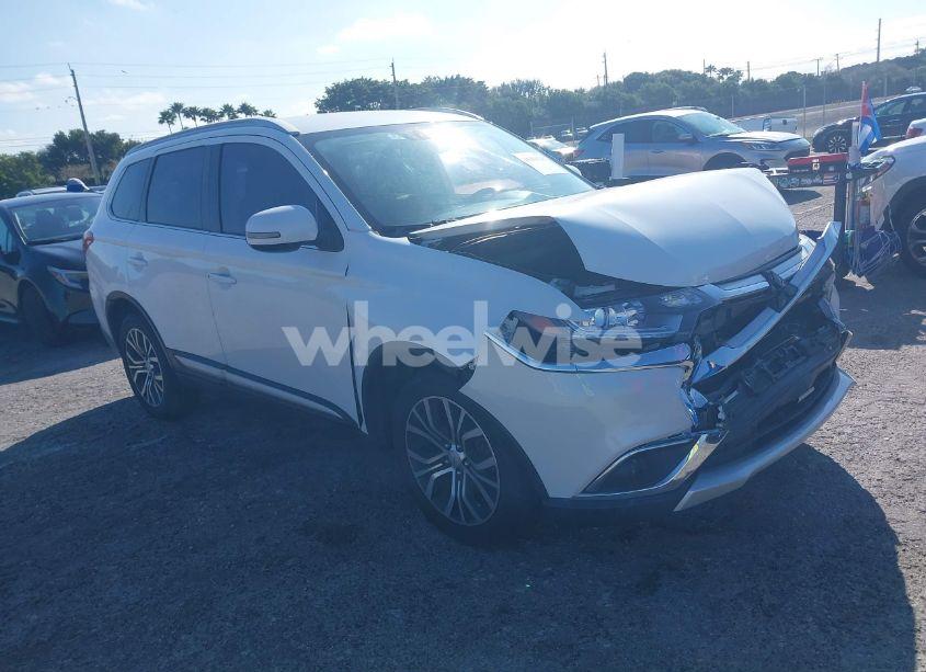 2018 Mitsubishi Outlander SEL (VIN JA4AD3A39JZ011427) main photo