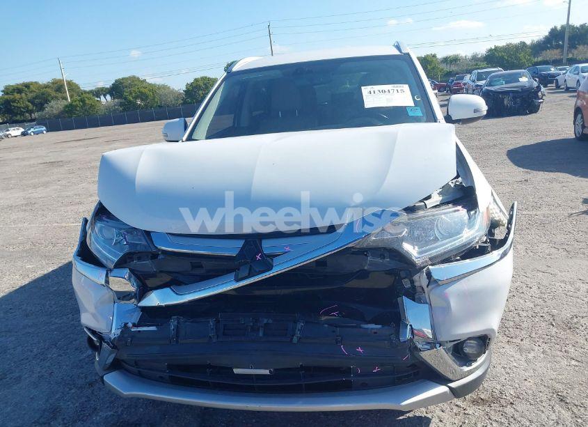 Photo 12 of 2018 Mitsubishi Outlander SEL (VIN JA4AD3A39JZ011427)