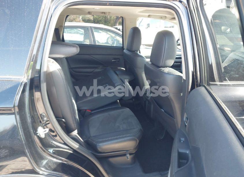 Photo 8 of 2019 Mitsubishi Outlander SE (VIN JA4AD3A39KZ013809)