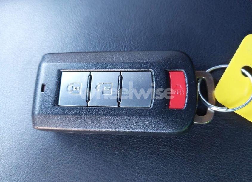 Photo 11 of 2019 Mitsubishi Outlander LE (VIN JA4AD3A39KZ028990)