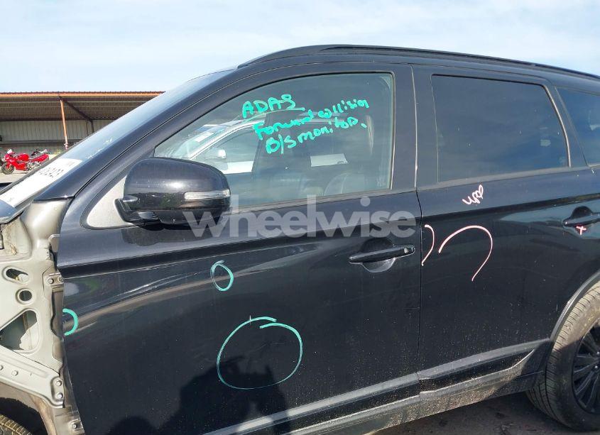 Photo 15 of 2020 Mitsubishi Outlander LE 2.4/SE 2.4/SEL 2.4/SP 2.4 (VIN JA4AD3A39LZ031129)